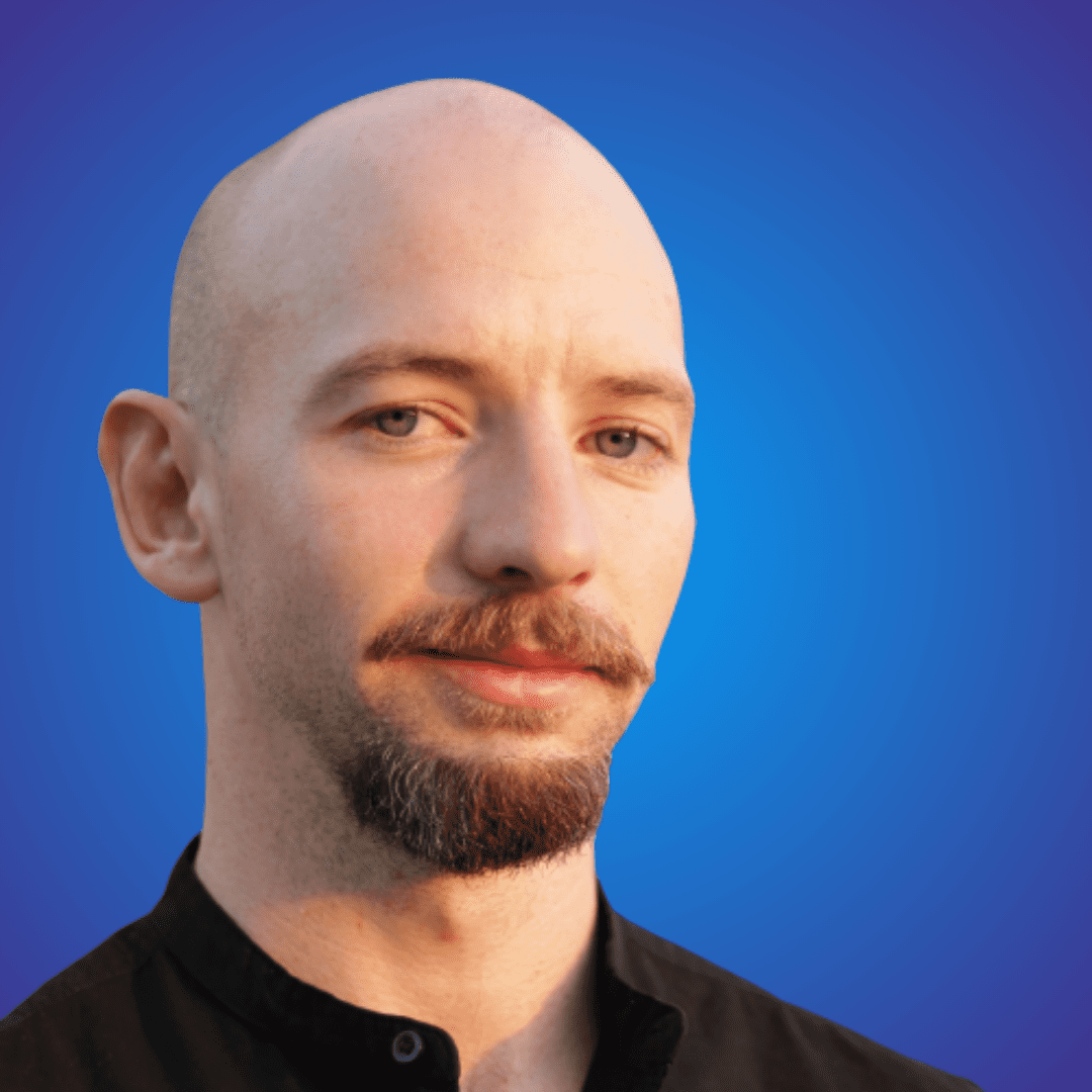 Donal headshot picture